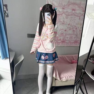 🔞暗黑學生妹口爆足交自慰流出